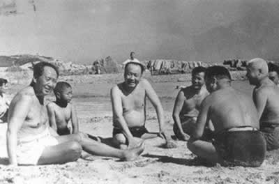 毛泽东逝世(todayonhistory.com)