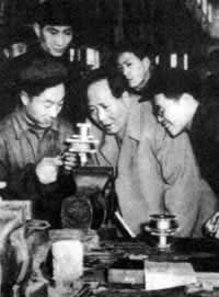 毛泽东逝世(todayonhistory.com)