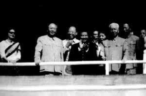 诺罗敦·西哈努克诞辰(TodayOnHistory.com)