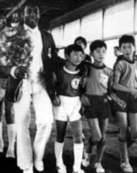 “一代球王”贝利出生(TodayOnHistory.com)