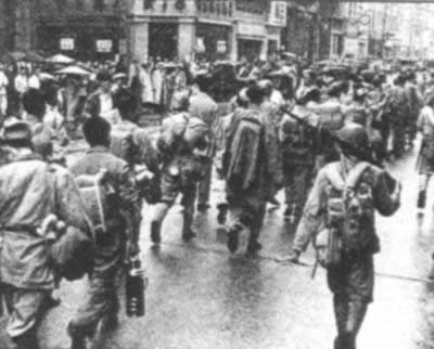 解放军发动上海战役(todayonhistory.com)
