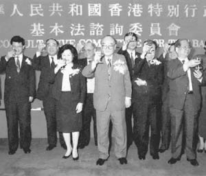 杰出的社会活动家安子介在香港逝世(todayonhistory.com)