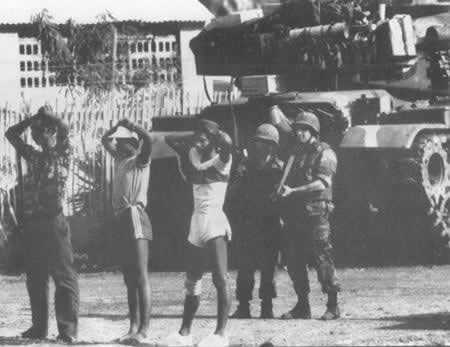 美国入侵格林纳达（TodayOnHistory.com）