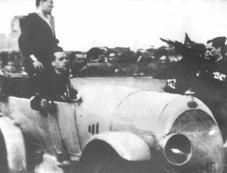 墨索里尼法西斯分子抵达罗马(TodayOnHistory.com)
