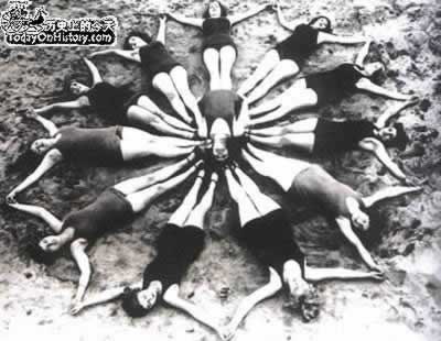 邓肯式的舞蹈风靡欧美(todayonhistory.com)