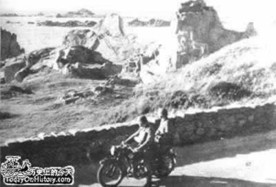 英法军队敦刻尔克大撤退结束(todayonhistory.com)