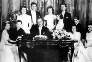 美国第35任总统肯尼迪诞辰(todayonhistory.com)
