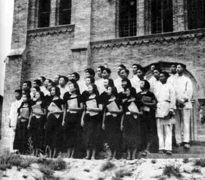 毛泽东为“鲁艺”成立一周年题词(todayonhistory.com)